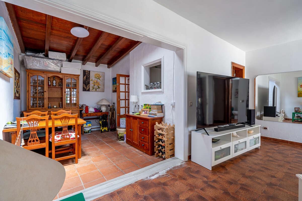 2 bedroom Bungalow for sale in Costa Teguise - € 369,000 (Ref: 9830500)