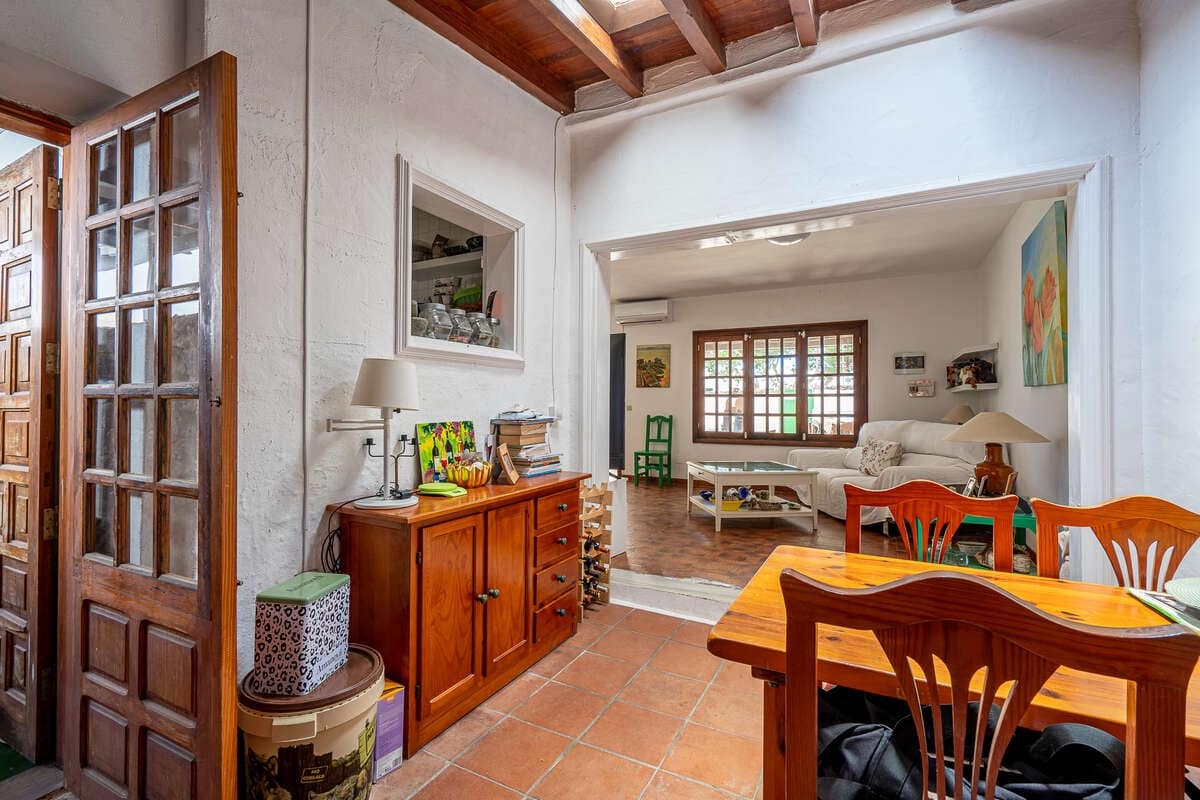 2 bedroom Bungalow for sale in Costa Teguise - € 369,000 (Ref: 9830500)