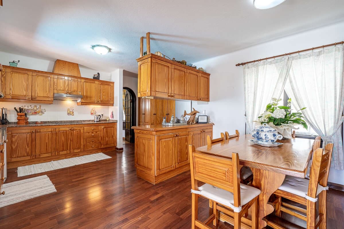 5 soveværelse Villa til salg i Playa del Cable med swimmingpool garage - € 730.000 (Ref: 9842020)