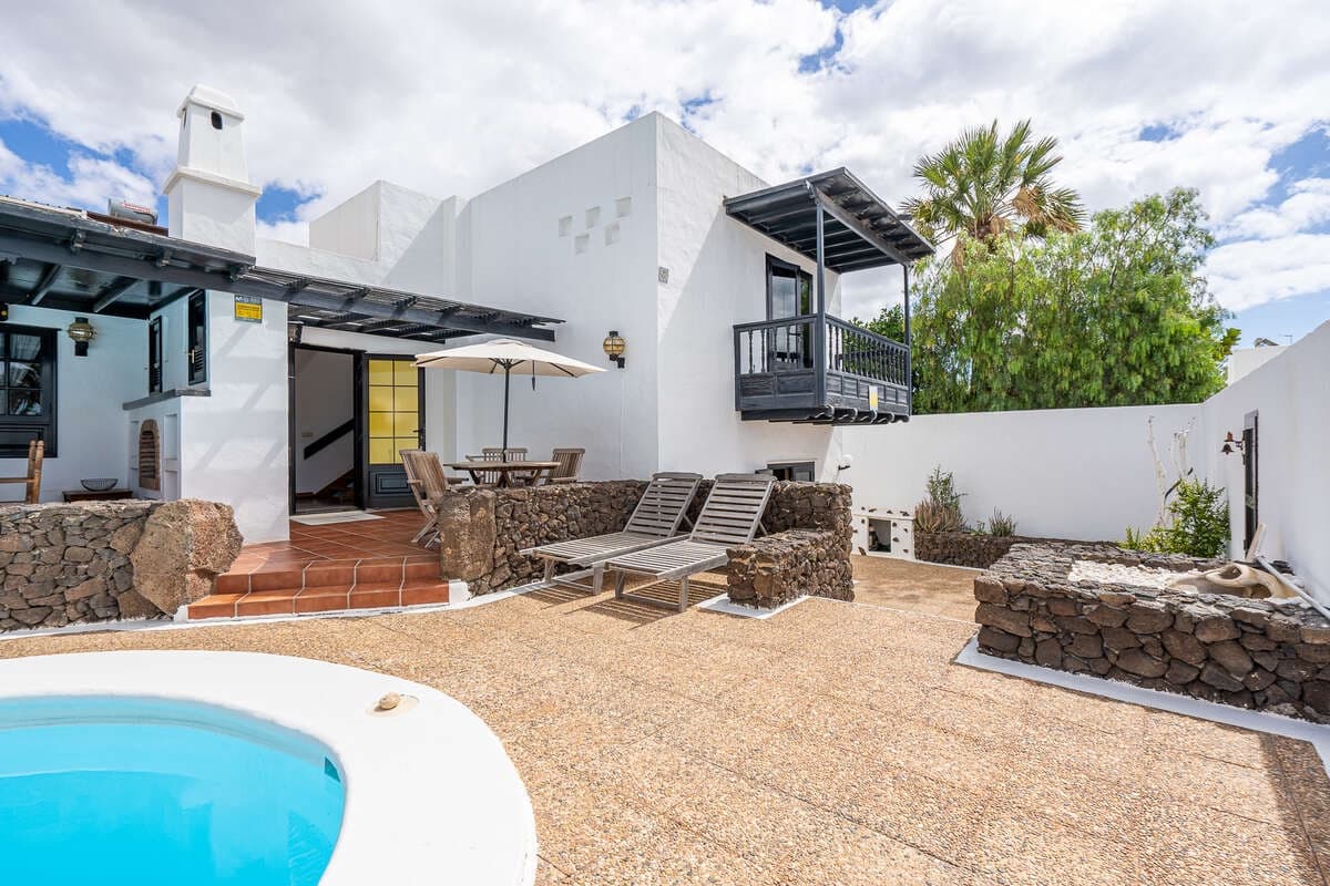 5 soveværelse Villa til salg i Playa del Cable med swimmingpool garage - € 730.000 (Ref: 9842020)