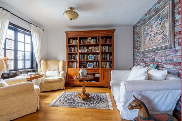 5 soveværelse Villa til salg i Playa del Cable, Arrecife med swimmingpool garage - € 698.000 (Ref: 9842020)