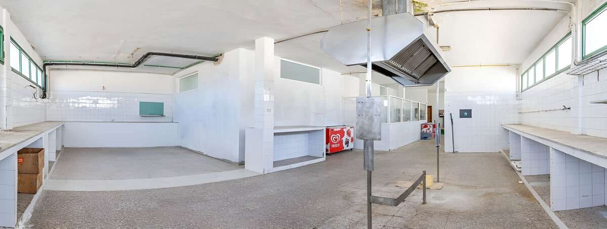Commercial for sale in Haria with garage - € 920,000 (Ref: 9854761)