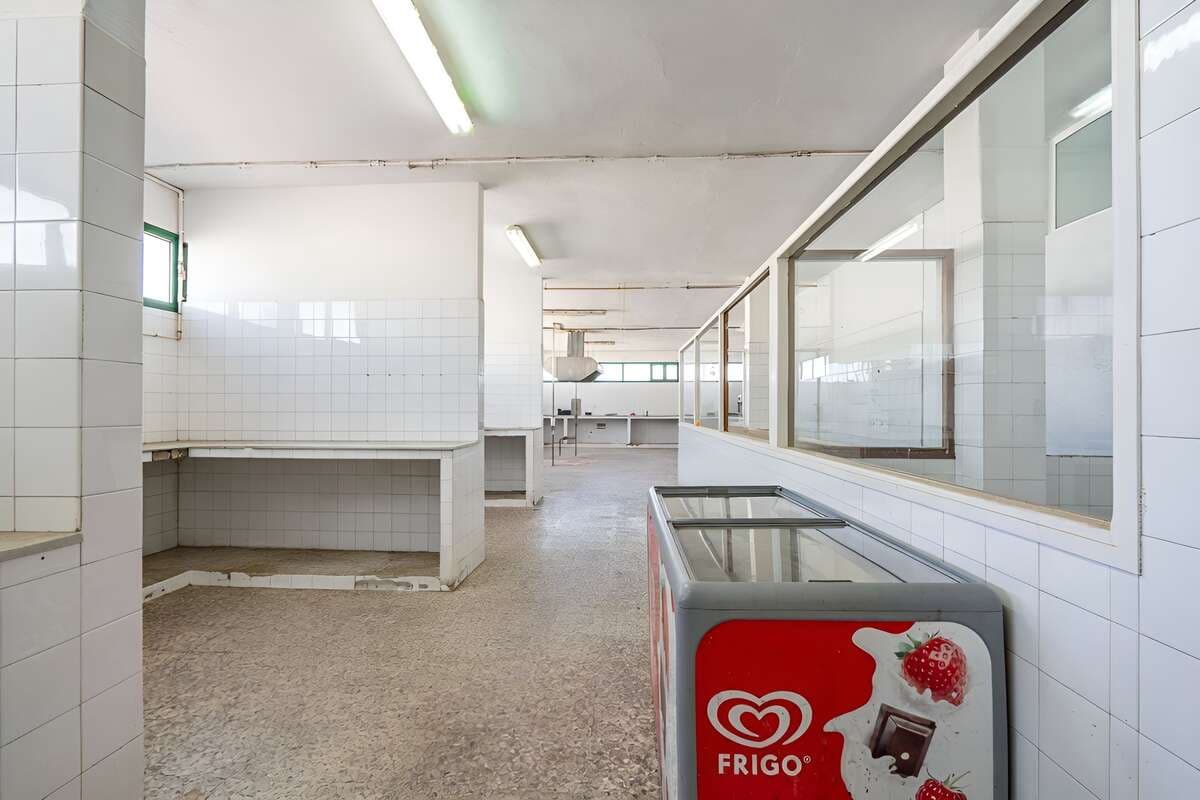 Commercial for sale in Haria with garage - € 920,000 (Ref: 9854761)