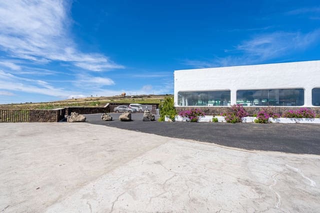 Commerciale in vendita in Haría con garage - 920.000 € (Rif: 9854761)