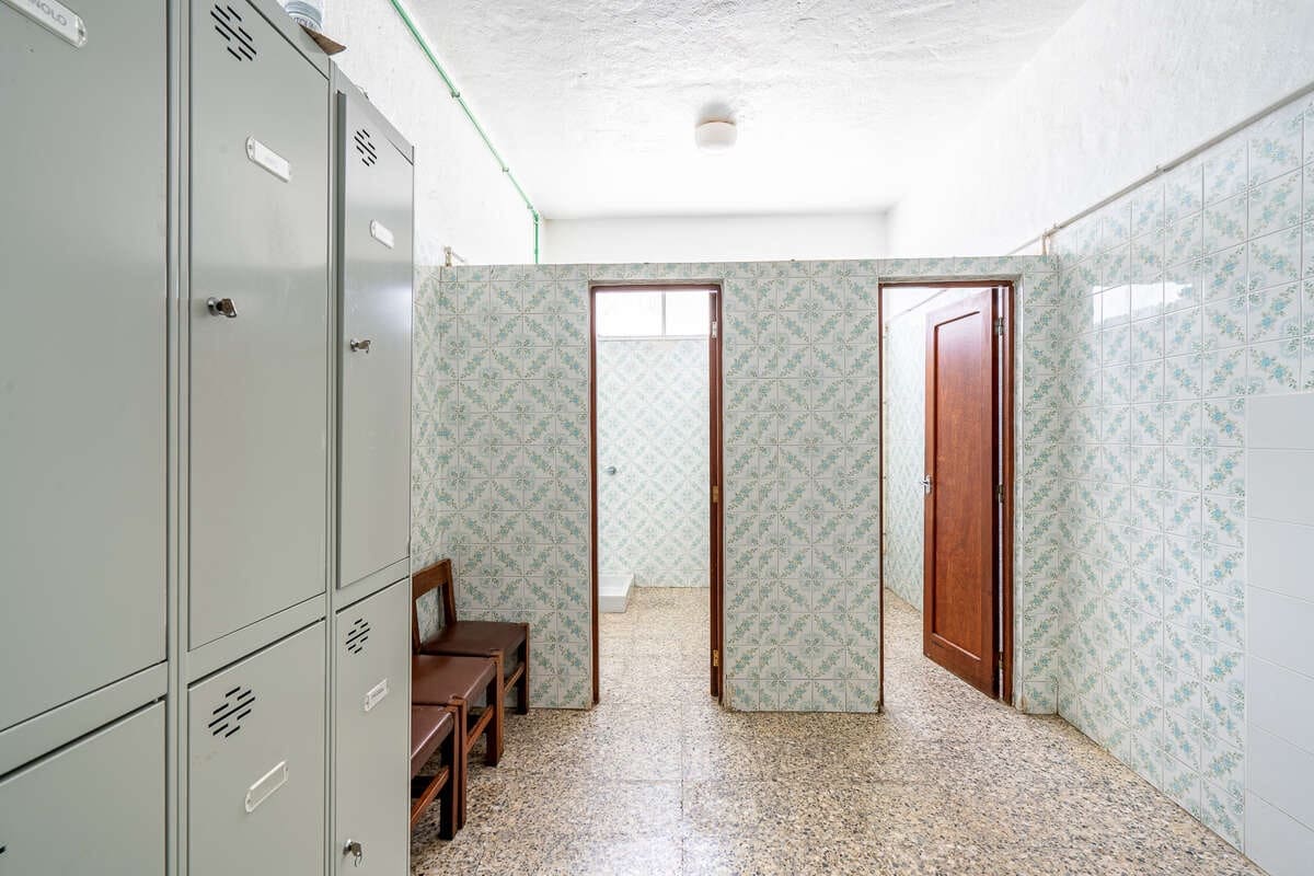 Commercial for sale in Haria with garage - € 920,000 (Ref: 9854761)