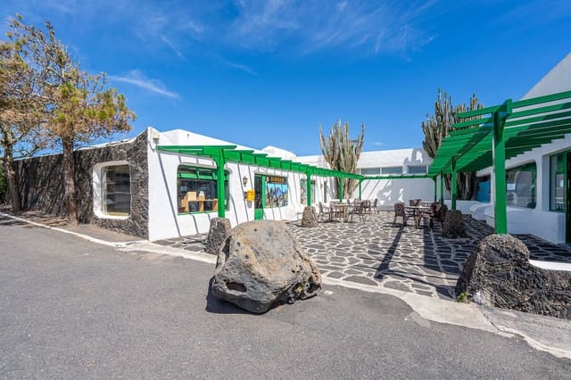 Commerciale in vendita in Haría con garage - 920.000 € (Rif: 9854761)