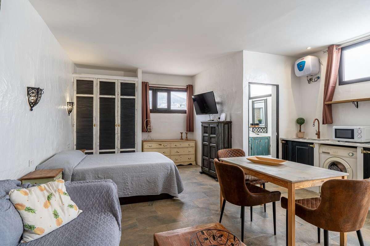 Studio for rent in Macher with garage - € 1,100 (Ref: 9854763)