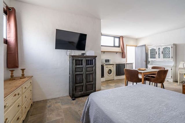 Studio for rent in Macher, Tías with garage - € 1,100 (Ref: 9854763)