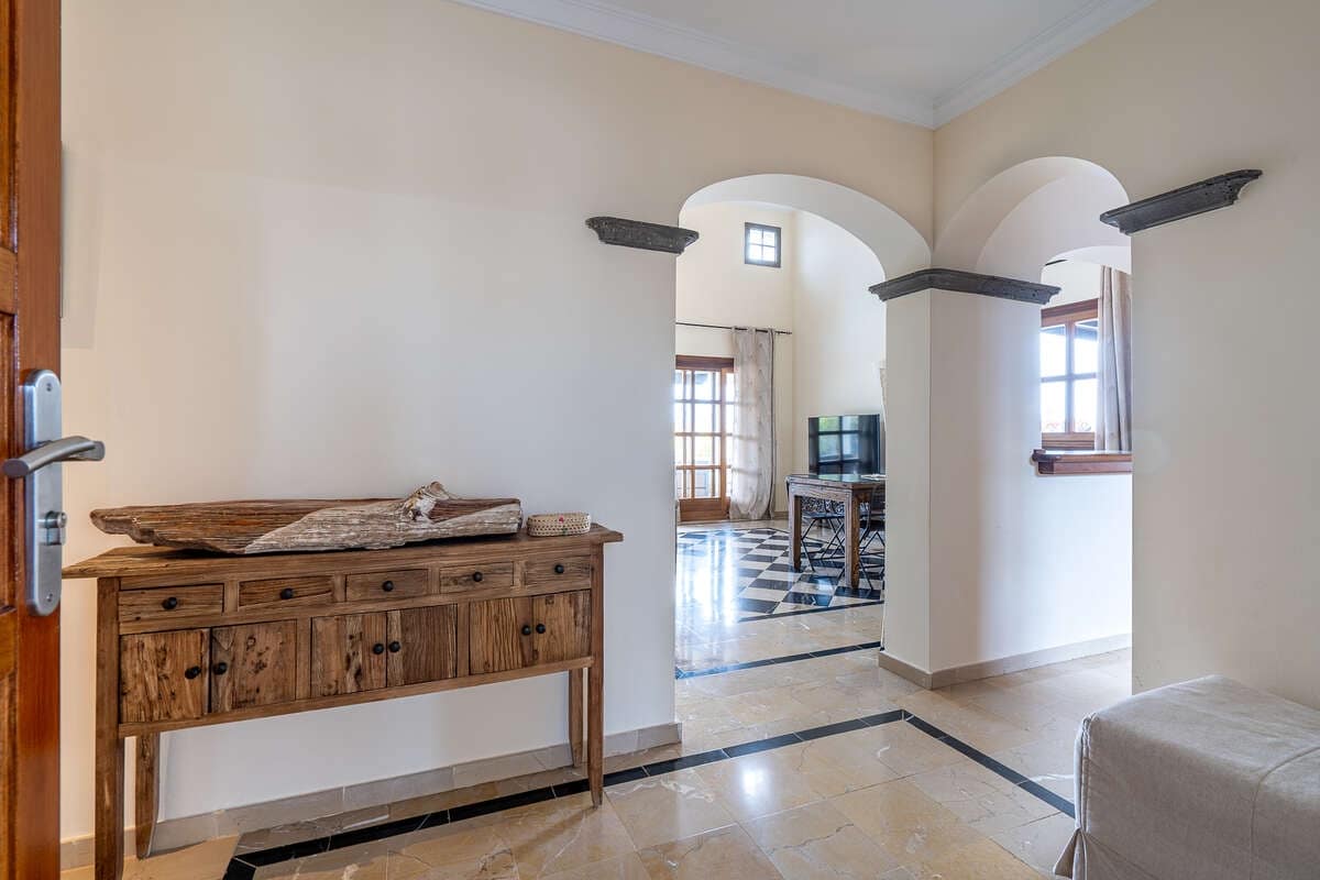 2 bedroom Villa for sale in Playa Blanca with pool - € 498,000 (Ref: 9854764)