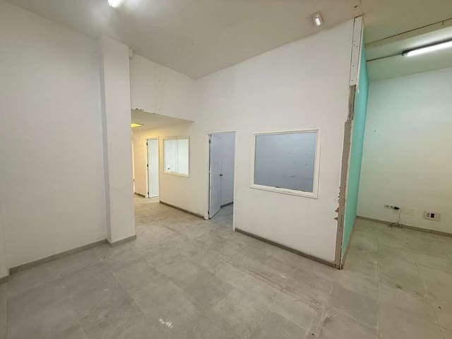 Commerciale da affittare in Arrecife - 1.300 € (Rif: 9859000)