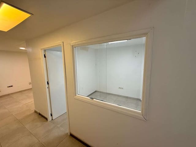 Commerciale da affittare in Arrecife - 1.300 € (Rif: 9859000)