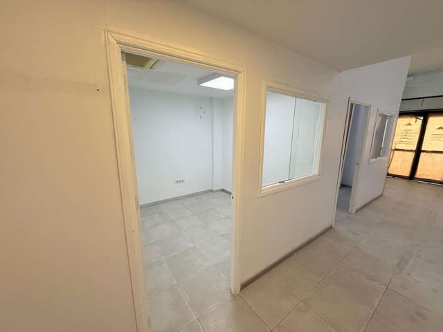 Commerciale da affittare in Arrecife - 1.300 € (Rif: 9859000)