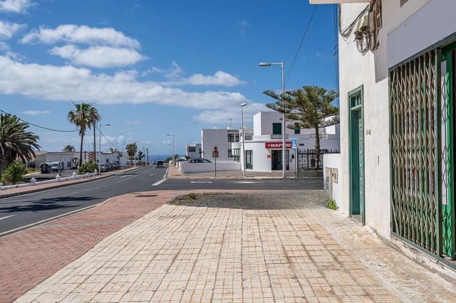 Kommersiell til salgs i Tías - € 169 000 (Ref: 9889642)