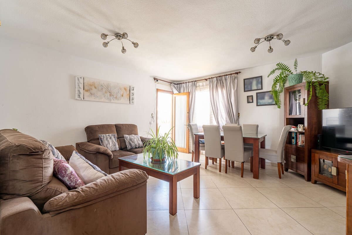 4 slaapkamer Flat te koop in Arrecife - € 249.000 (Ref: 9895670)