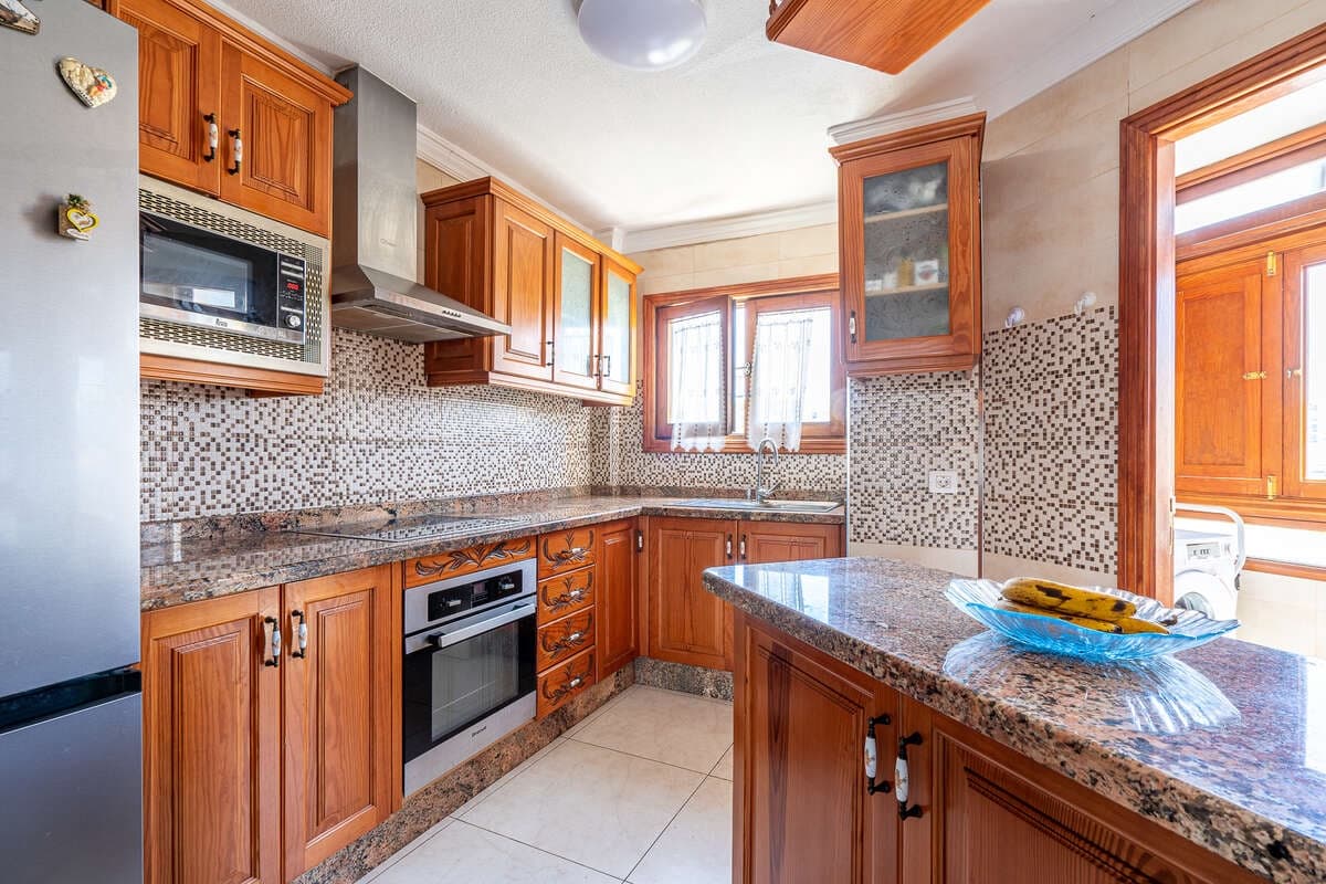 4 slaapkamer Flat te koop in Arrecife - € 249.000 (Ref: 9895670)