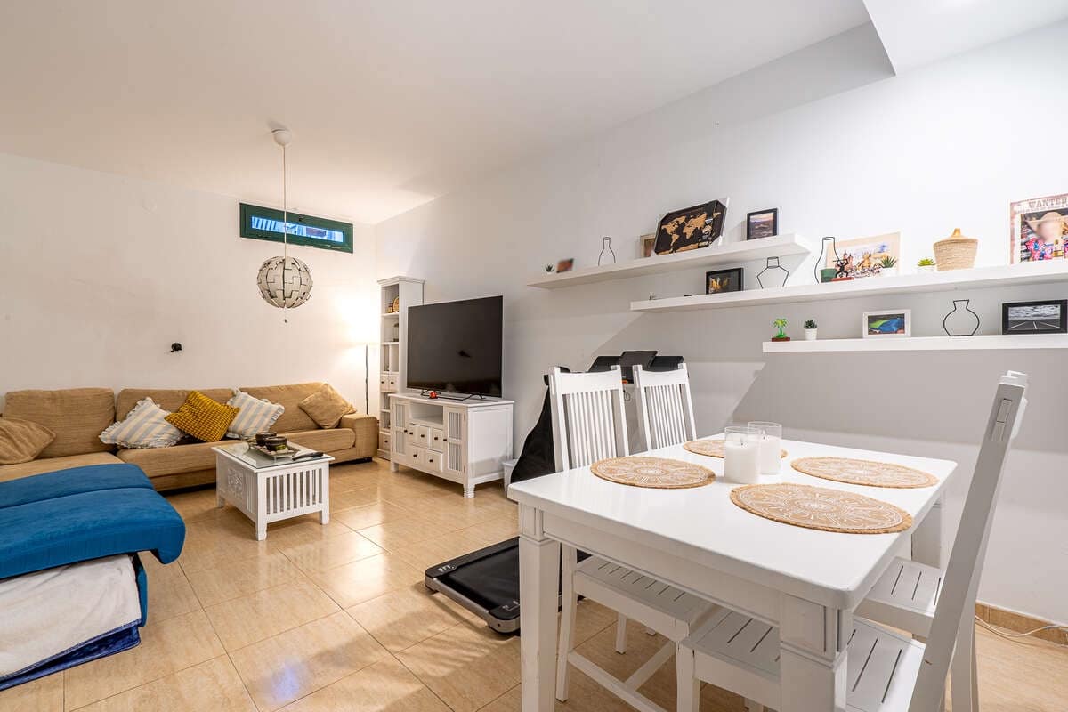 4 bedroom Semi-detached Villa for sale in Uga - € 349,000 (Ref: 9898622)