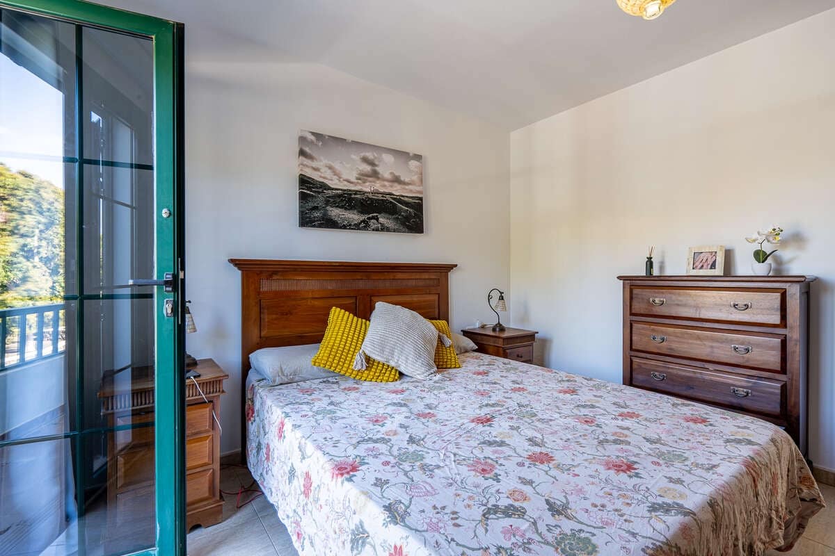 4 bedroom Semi-detached Villa for sale in Uga - € 349,000 (Ref: 9898622)