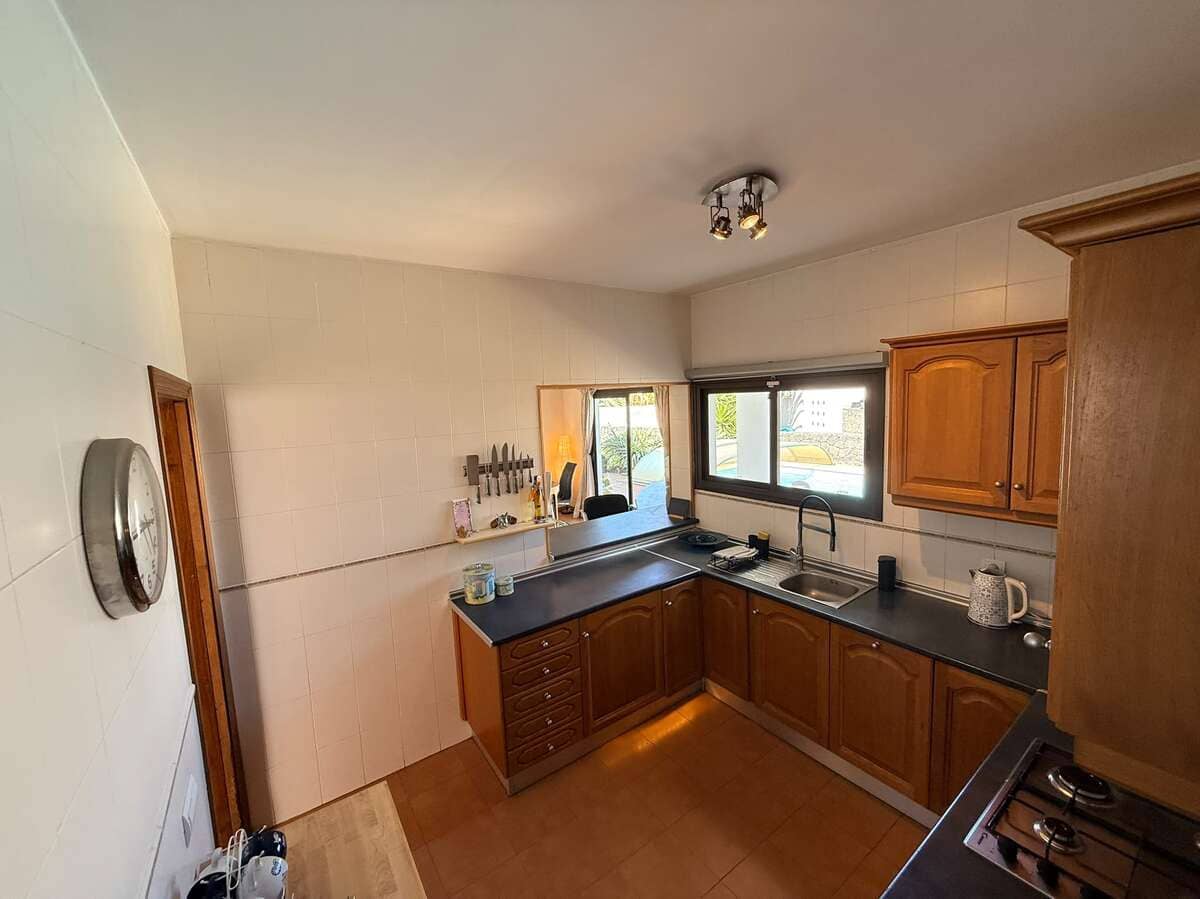 3 quarto Moradia para venda em Playa Blanca com piscina garagem - 545 000 € (Ref: 9900024)