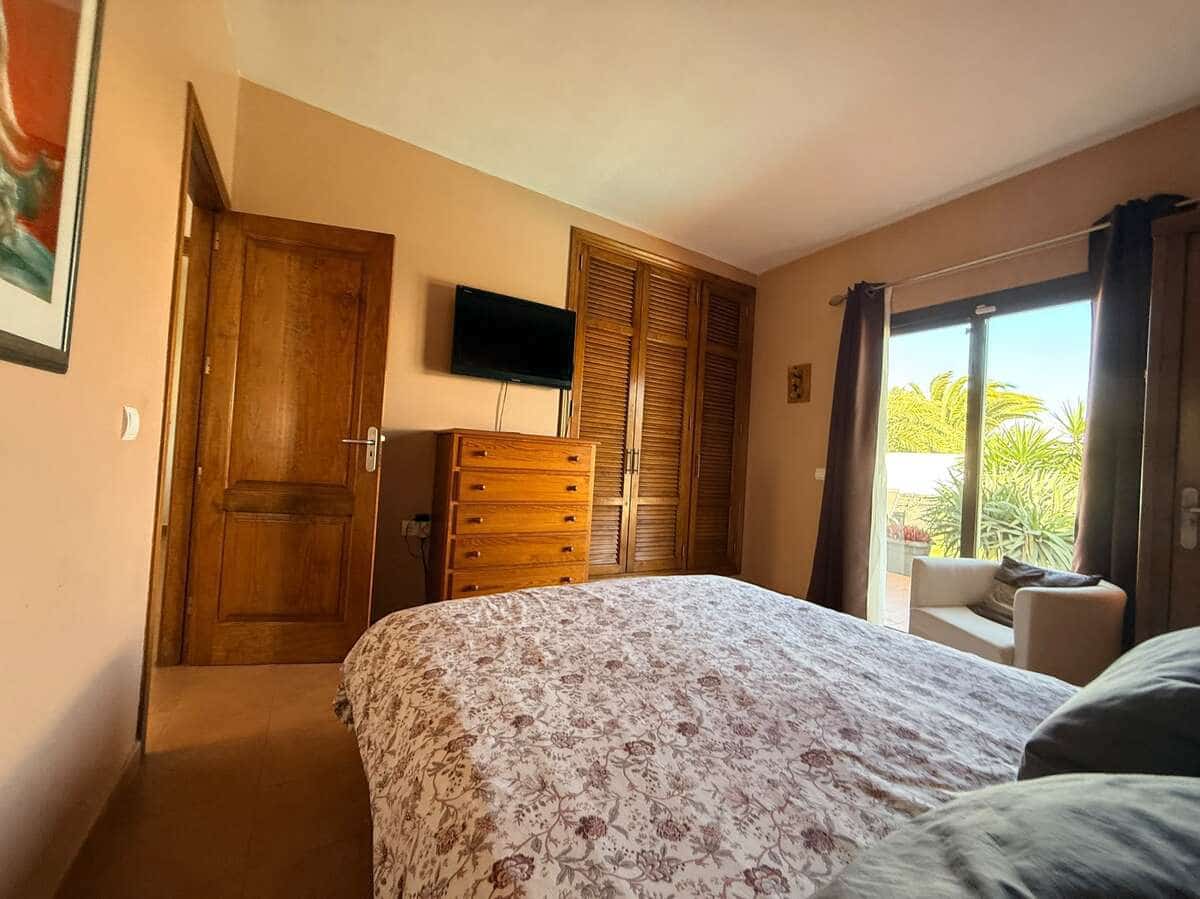 3 quarto Moradia para venda em Playa Blanca com piscina garagem - 545 000 € (Ref: 9900024)