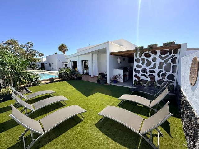 3 quarto Moradia para venda em Playa Blanca, Yaiza com piscina garagem - 545 000 € (Ref: 9900024)