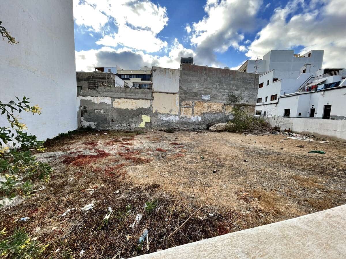 Terrain à Bâtir à vendre à Arrecife - 232 000 € (Ref: 9912387)
