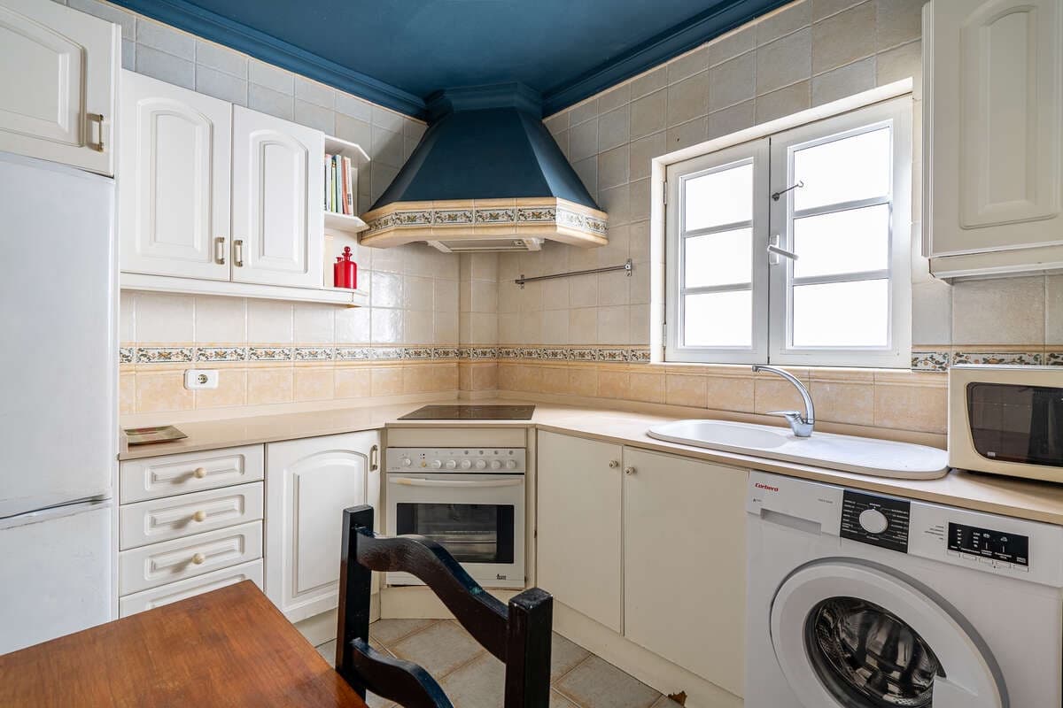 2 bedroom Flat for sale in Arrecife - € 230,000 (Ref: 9921591)