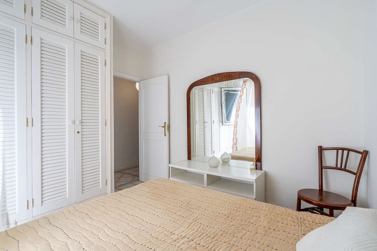2 bedroom Flat for sale in Arrecife - € 230,000 (Ref: 9921591)