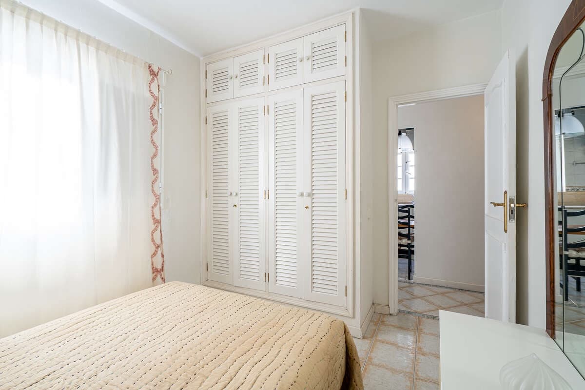 2 bedroom Flat for sale in Arrecife - € 230,000 (Ref: 9921591)