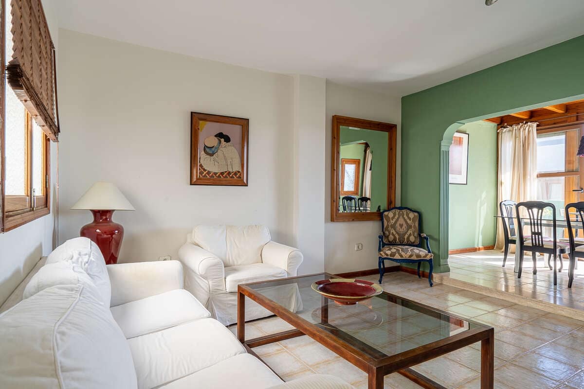 2 bedroom Flat for sale in Arrecife - € 230,000 (Ref: 9921591)