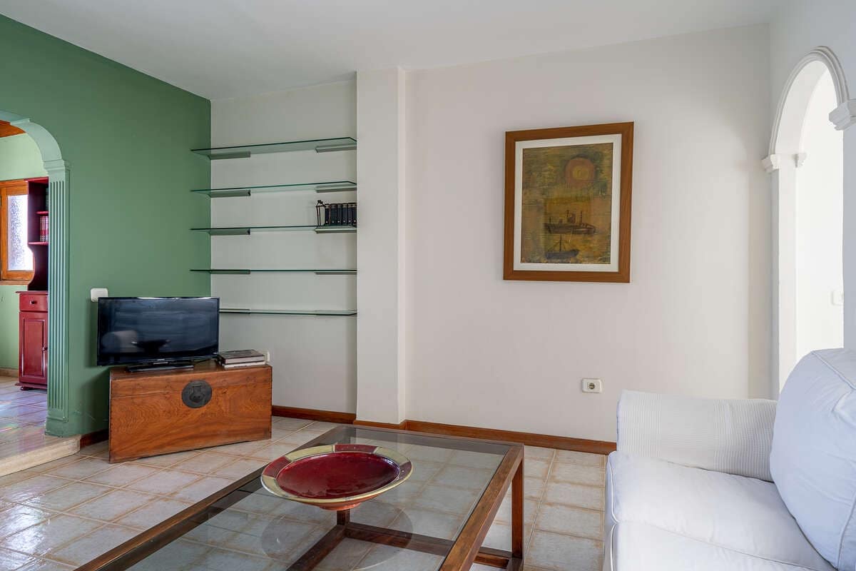 2 bedroom Flat for sale in Arrecife - € 230,000 (Ref: 9921591)