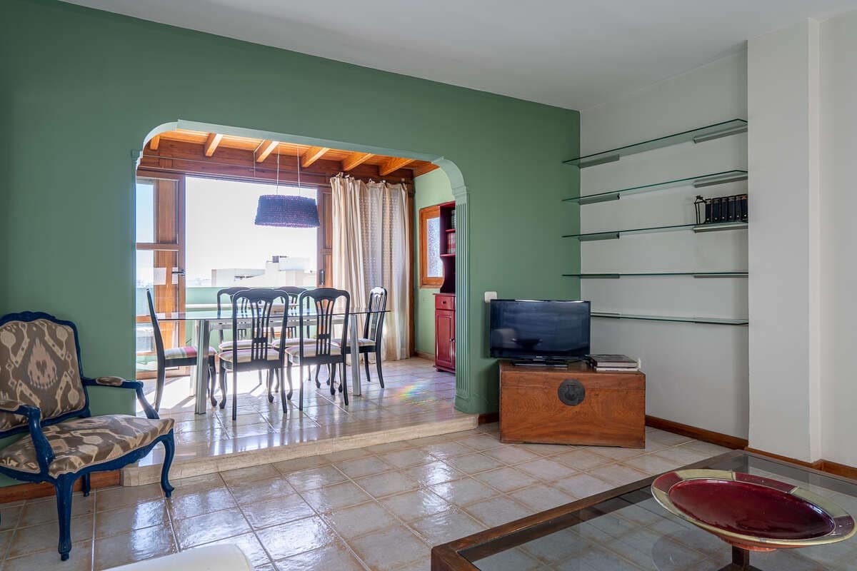 2 bedroom Flat for sale in Arrecife - € 230,000 (Ref: 9921591)