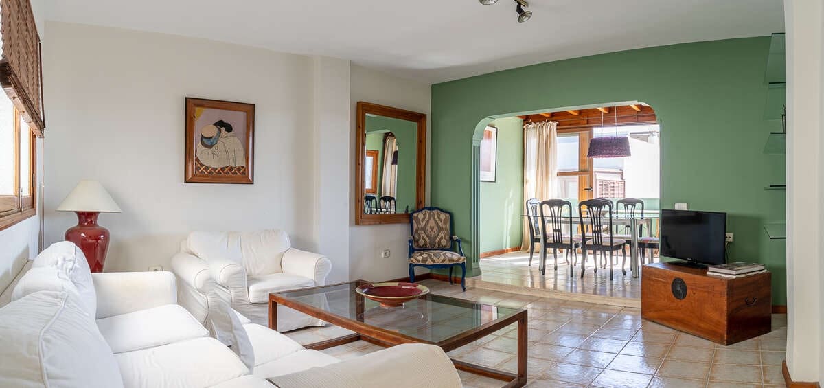 2 bedroom Flat for sale in Arrecife - € 230,000 (Ref: 9921591)