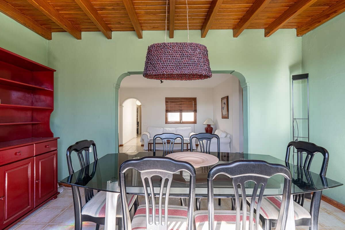 2 bedroom Flat for sale in Arrecife - € 230,000 (Ref: 9921591)