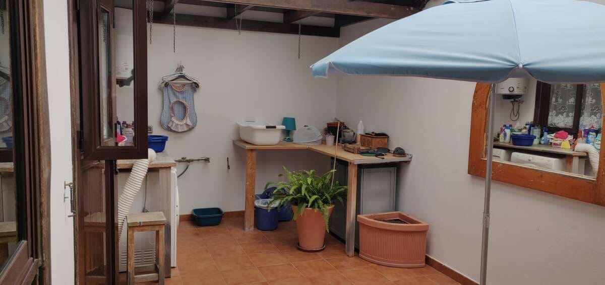 4 sovrum Semi-fristående Villa till salu i Costa Teguise med garage - 425 000 € (Ref: 9945017)