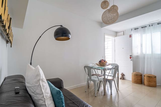2 soveværelse Lejlighed til salg i Arrecife - € 245.000 (Ref: 9949067)