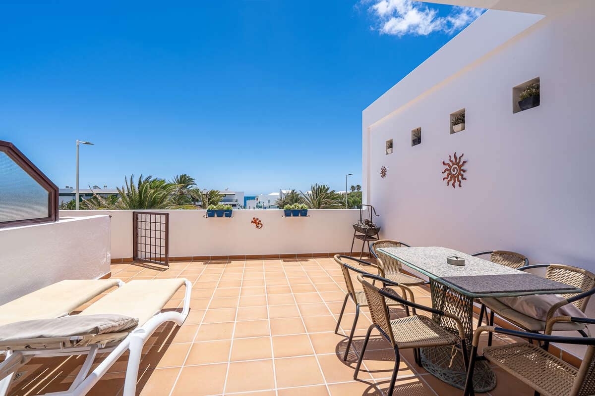2 Zimmer Doppelhaus zu verkaufen in Costa Teguise mit Pool - 299.000 € (Ref: 9984238)
