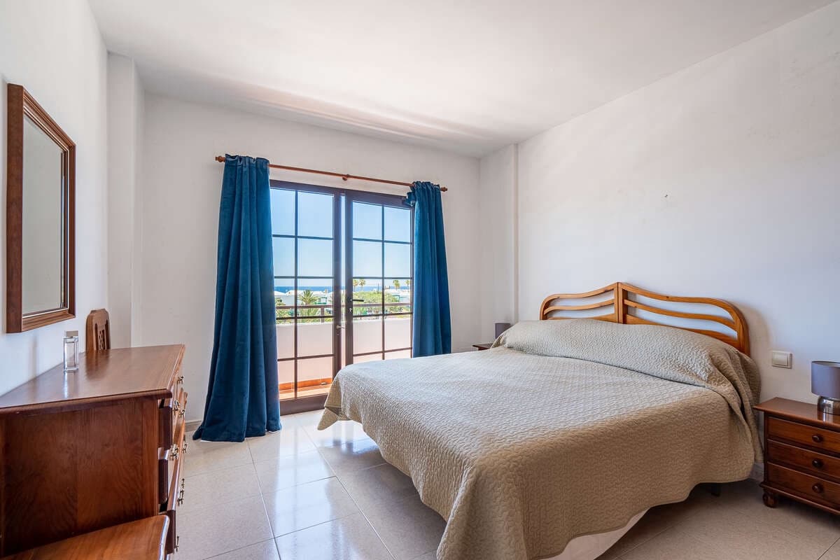 2 Zimmer Doppelhaus zu verkaufen in Costa Teguise mit Pool - 299.000 € (Ref: 9984238)
