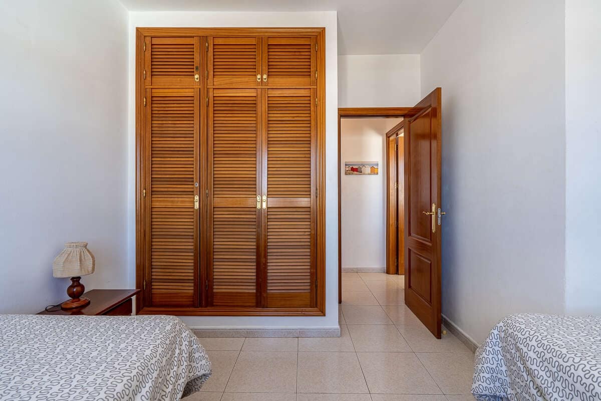 2 Zimmer Doppelhaus zu verkaufen in Costa Teguise mit Pool - 299.000 € (Ref: 9984238)