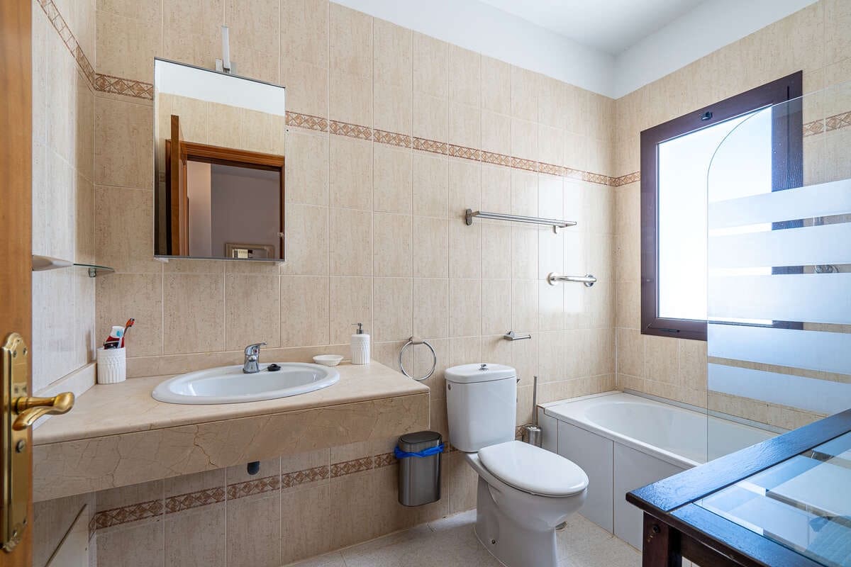 2 Zimmer Doppelhaus zu verkaufen in Costa Teguise mit Pool - 299.000 € (Ref: 9984238)