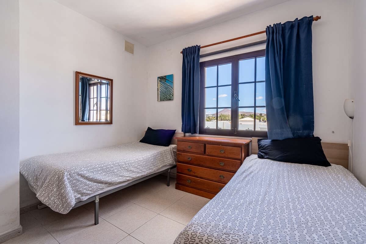 2 Zimmer Doppelhaus zu verkaufen in Costa Teguise mit Pool - 299.000 € (Ref: 9984238)