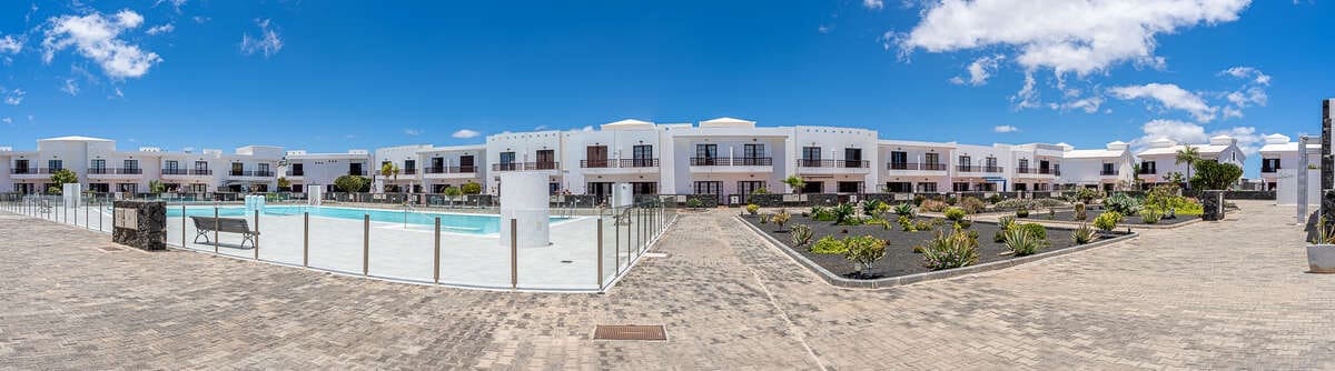 2 Zimmer Doppelhaus zu verkaufen in Costa Teguise mit Pool - 299.000 € (Ref: 9984238)