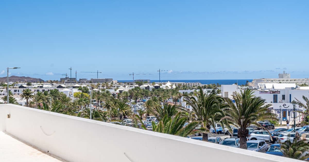 2 Zimmer Doppelhaus zu verkaufen in Costa Teguise mit Pool - 299.000 € (Ref: 9984238)