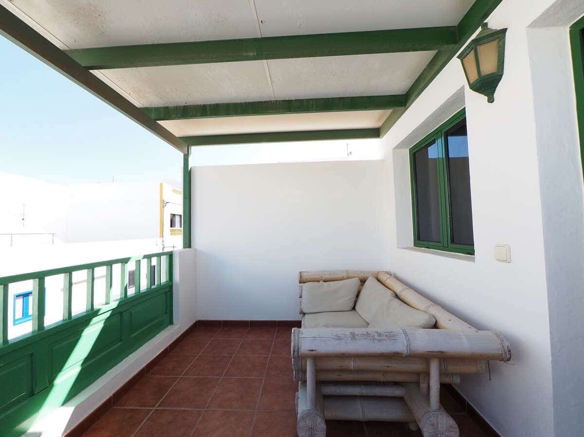 6 bedroom Finca/Country House for sale in Caleta de Famara - € 685,000 (Ref: 9986239)