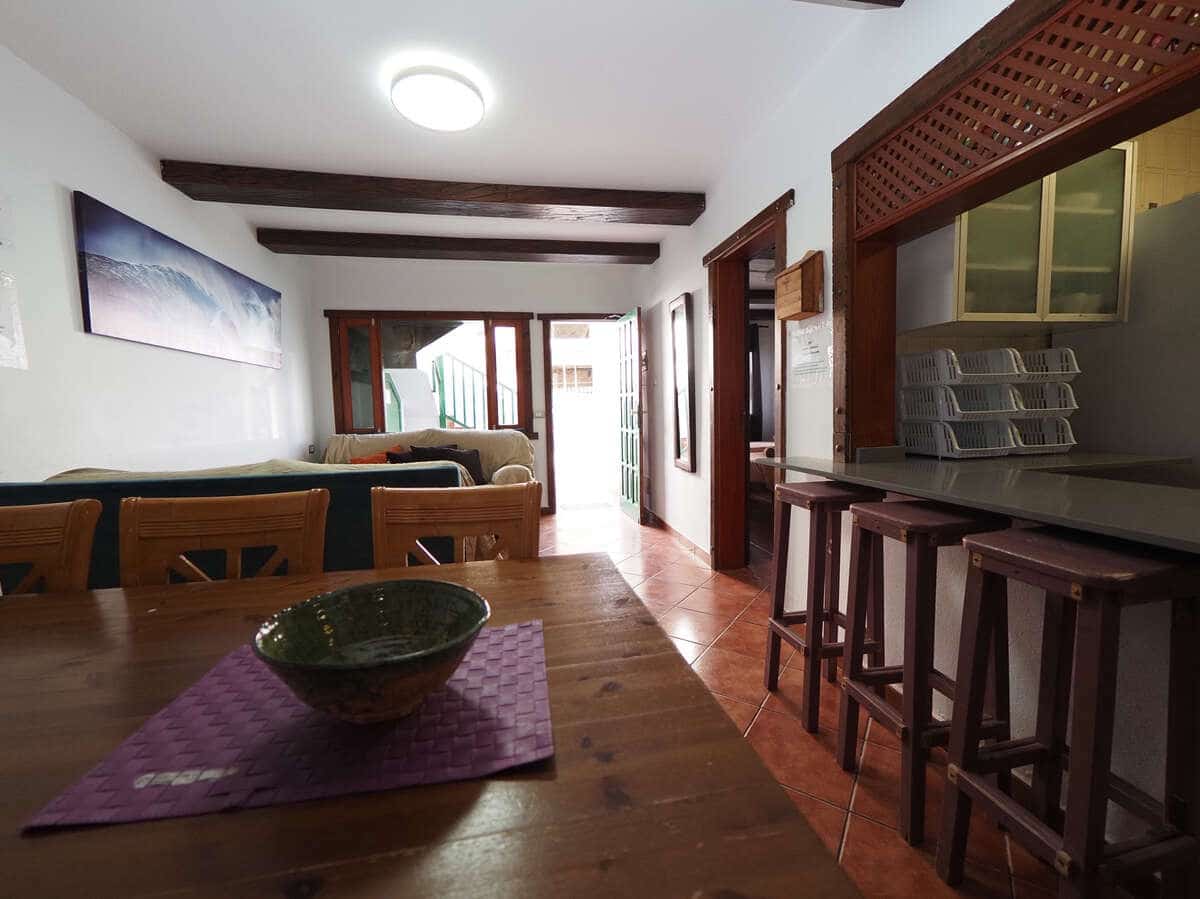 6 bedroom Finca/Country House for sale in Caleta de Famara - € 685,000 (Ref: 9986239)
