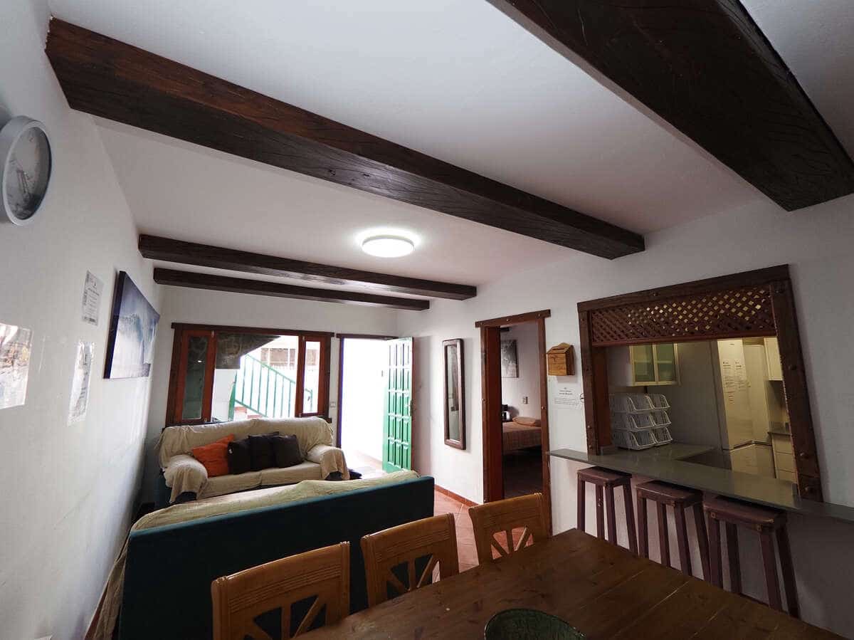 6 bedroom Finca/Country House for sale in Caleta de Famara - € 685,000 (Ref: 9986239)