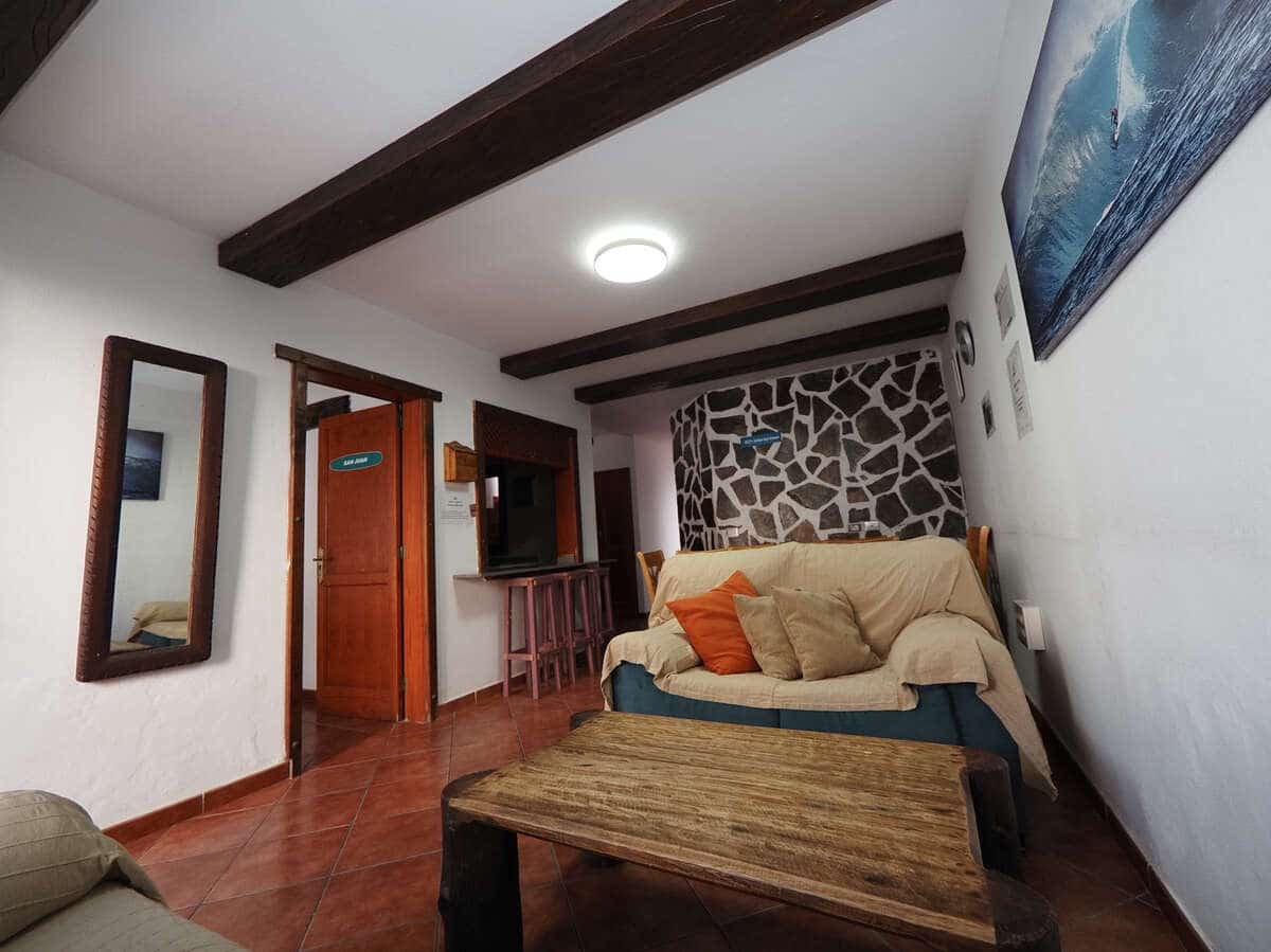 6 bedroom Finca/Country House for sale in Caleta de Famara - € 685,000 (Ref: 9986239)