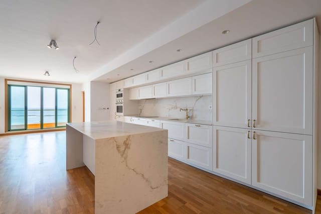 3 sypialnia Mieszkanie na sprzedaż w Arrecife z garażem - 490 000 € (Ref: 9997821)