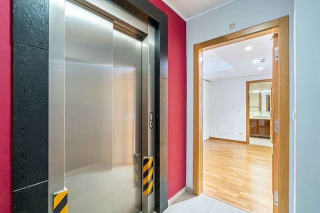 3 sypialnia Mieszkanie na sprzedaż w Arrecife z garażem - 490 000 € (Ref: 9997821)