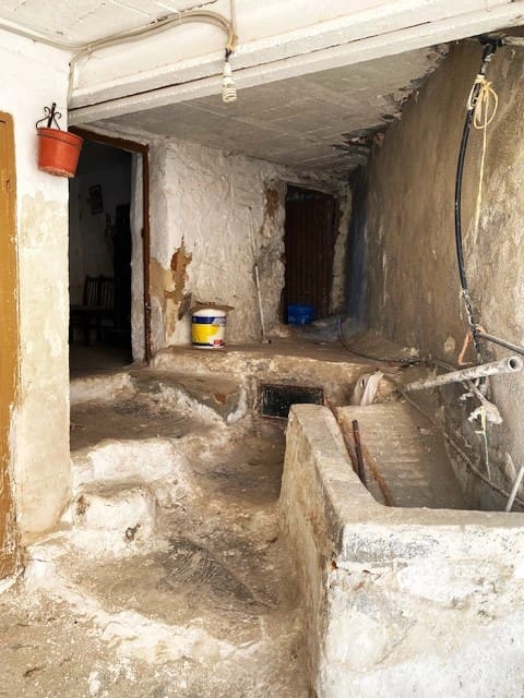4 soverom Hus til salgs i Albunuelas - € 75 000 (Ref: 10175882)