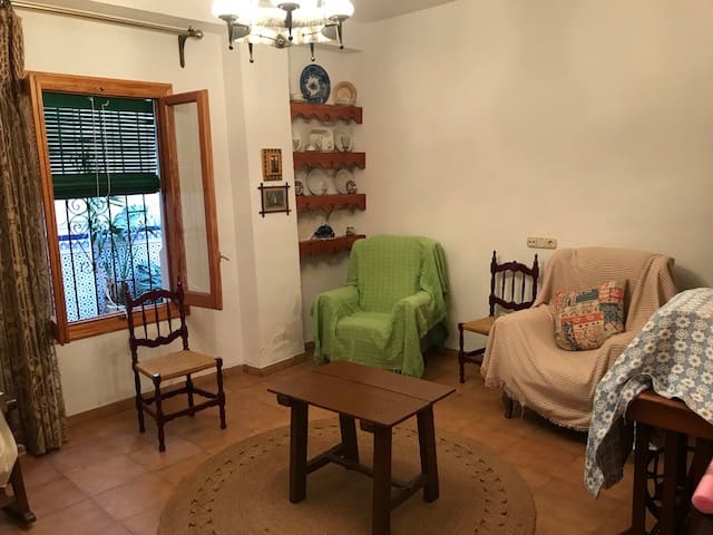 5 soveværelse Byhus til salg i Melegis - € 210.000 (Ref: 6902590)